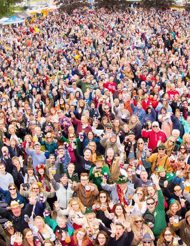 Oktoberfest-crowd